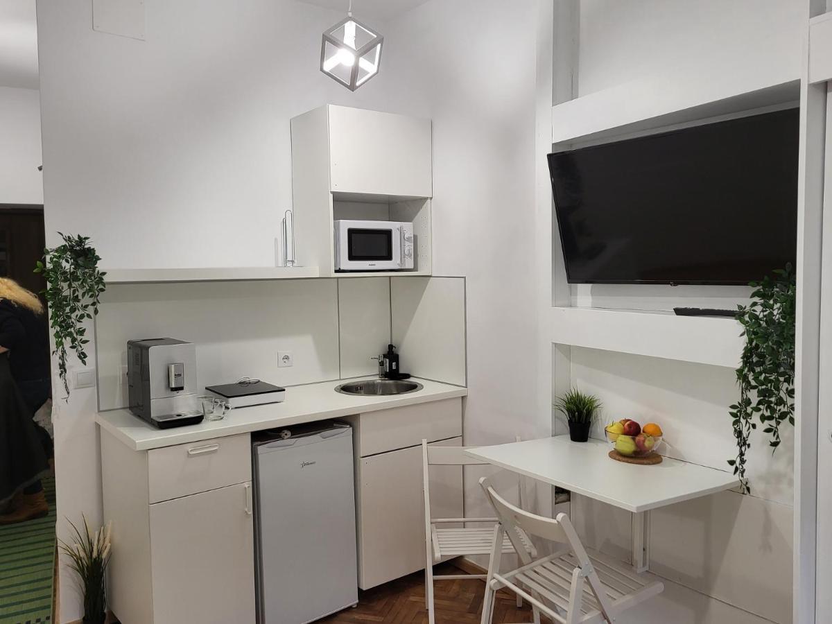 Cozy Old Town Apartments - Lipscani Βουκουρέστι Εξωτερικό φωτογραφία