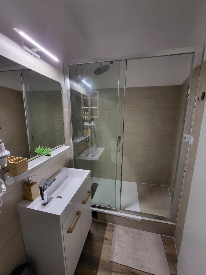 Cozy Old Town Apartments - Lipscani Βουκουρέστι Εξωτερικό φωτογραφία